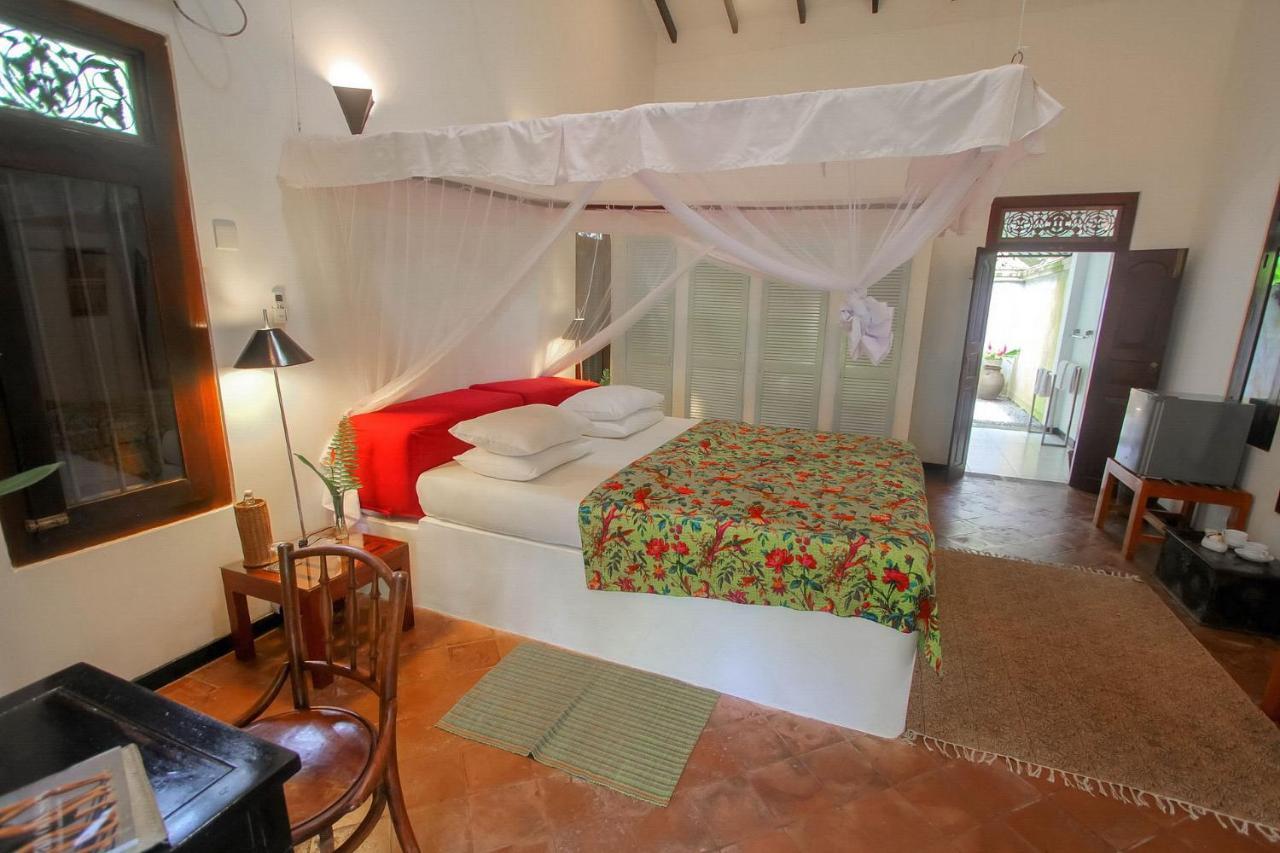Apa Villa Illuketia Unawatuna Buitenkant foto